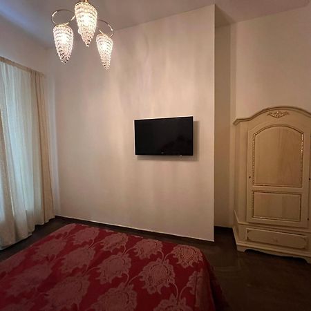 Beb Mariafrancesca Bed & Breakfast Napoli Eksteriør bilde