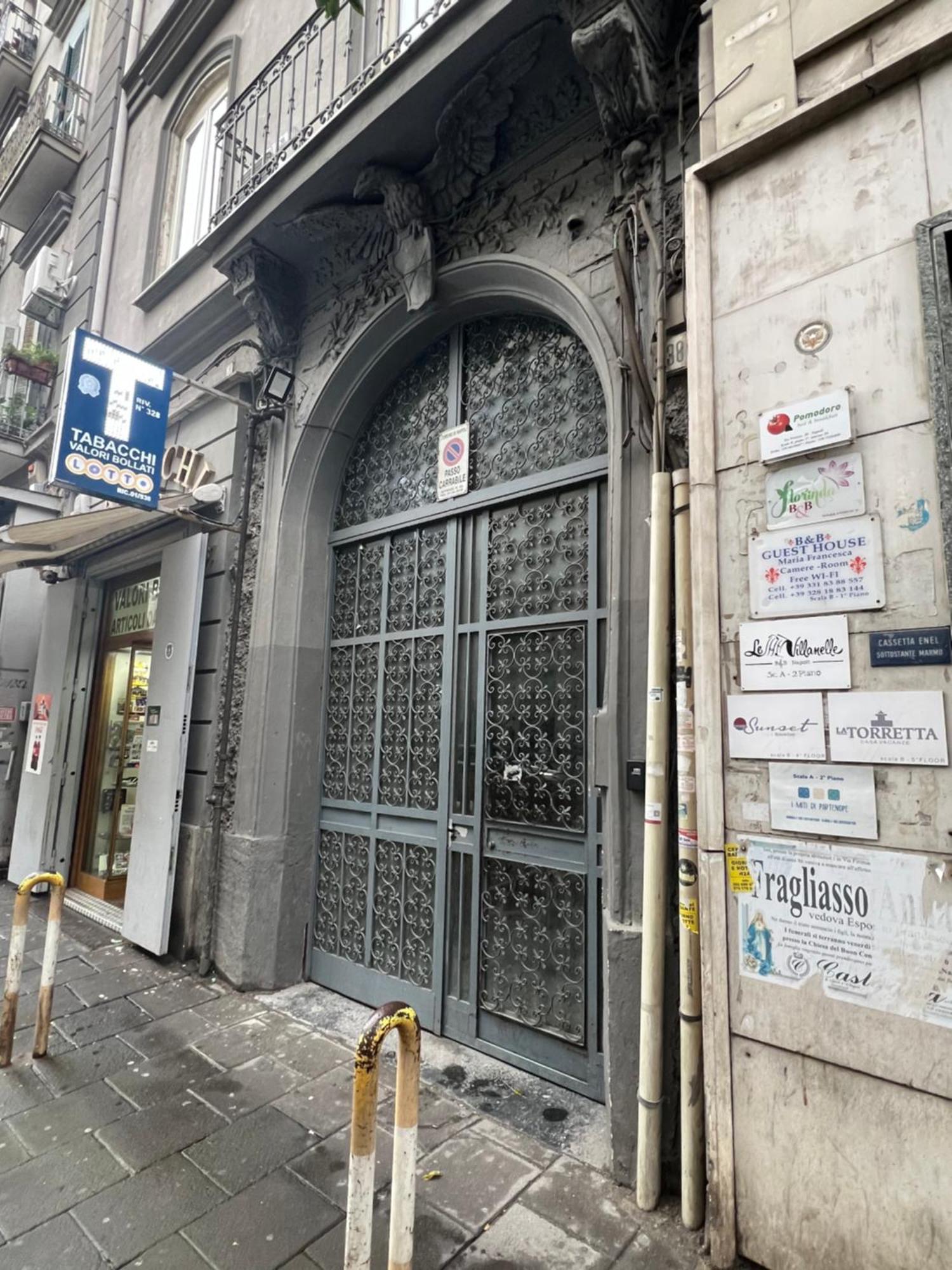 Beb Mariafrancesca Bed & Breakfast Napoli Eksteriør bilde