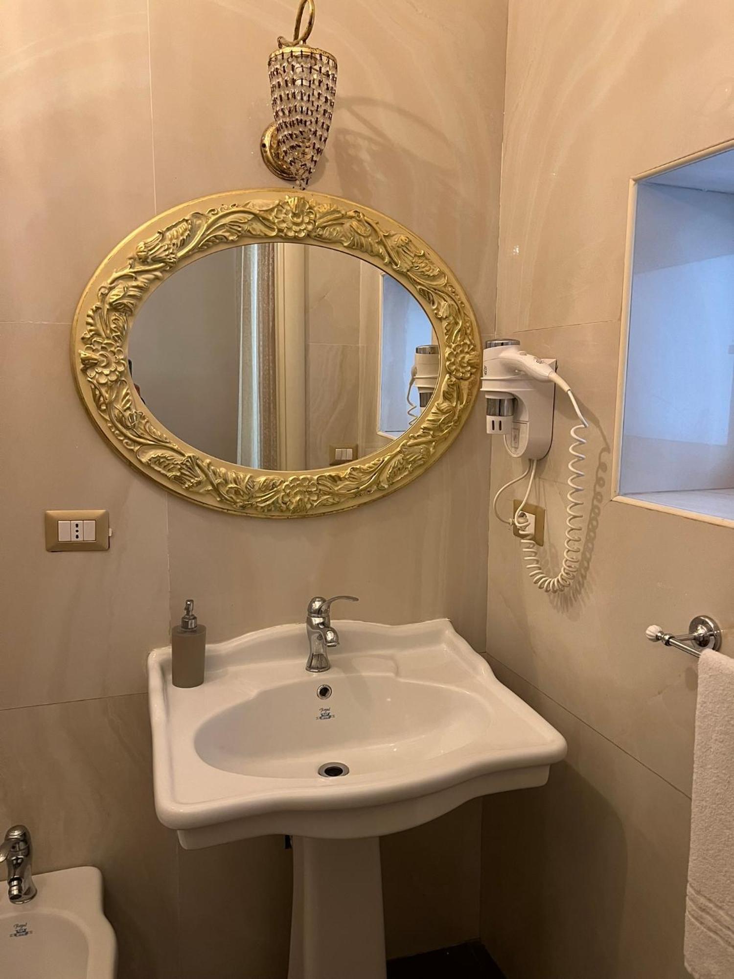 Beb Mariafrancesca Bed & Breakfast Napoli Eksteriør bilde