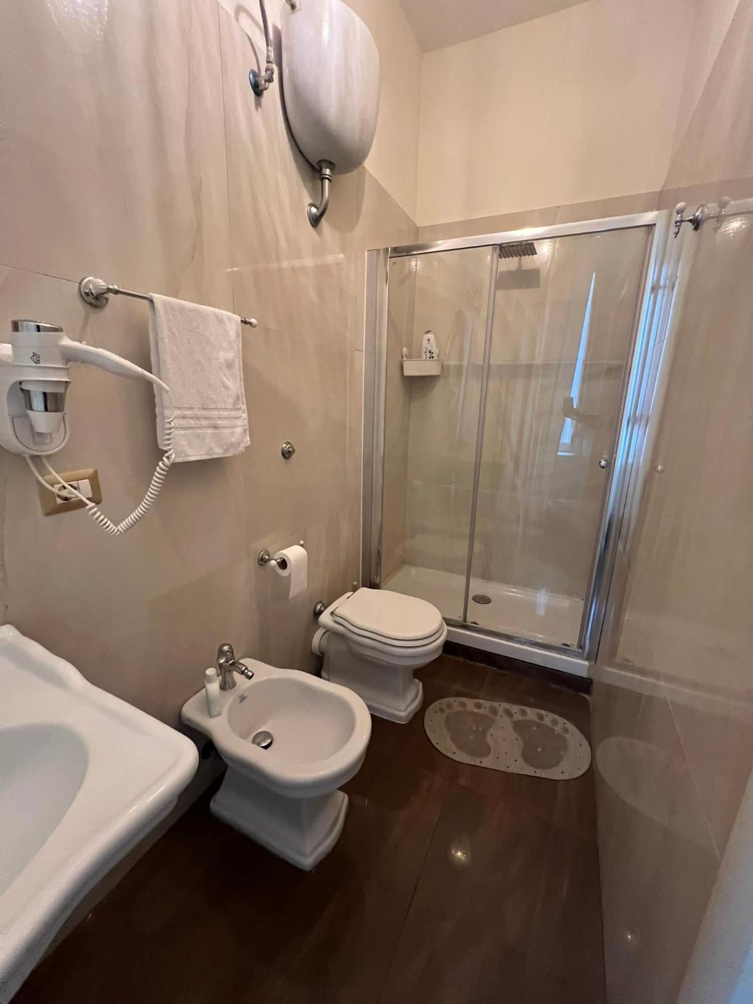 Beb Mariafrancesca Bed & Breakfast Napoli Eksteriør bilde
