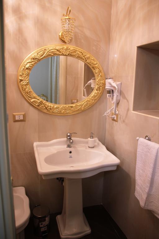 Beb Mariafrancesca Bed & Breakfast Napoli Eksteriør bilde