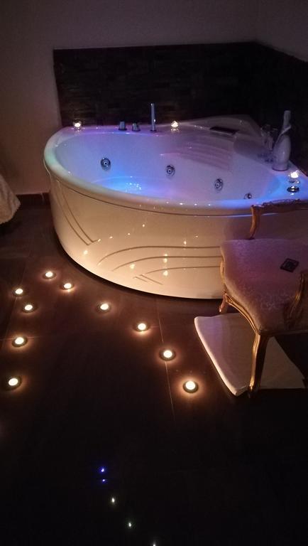 Beb Mariafrancesca Bed & Breakfast Napoli Eksteriør bilde