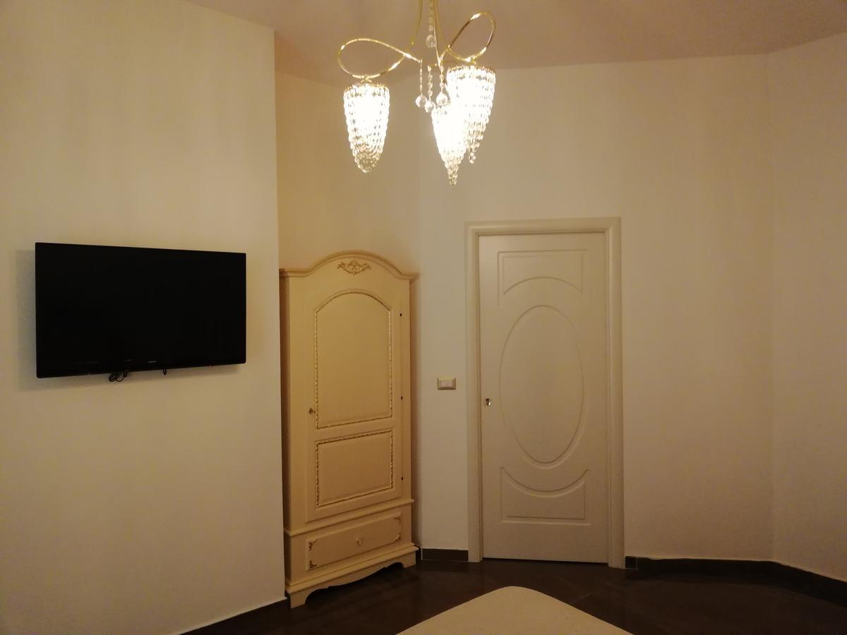 Beb Mariafrancesca Bed & Breakfast Napoli Eksteriør bilde