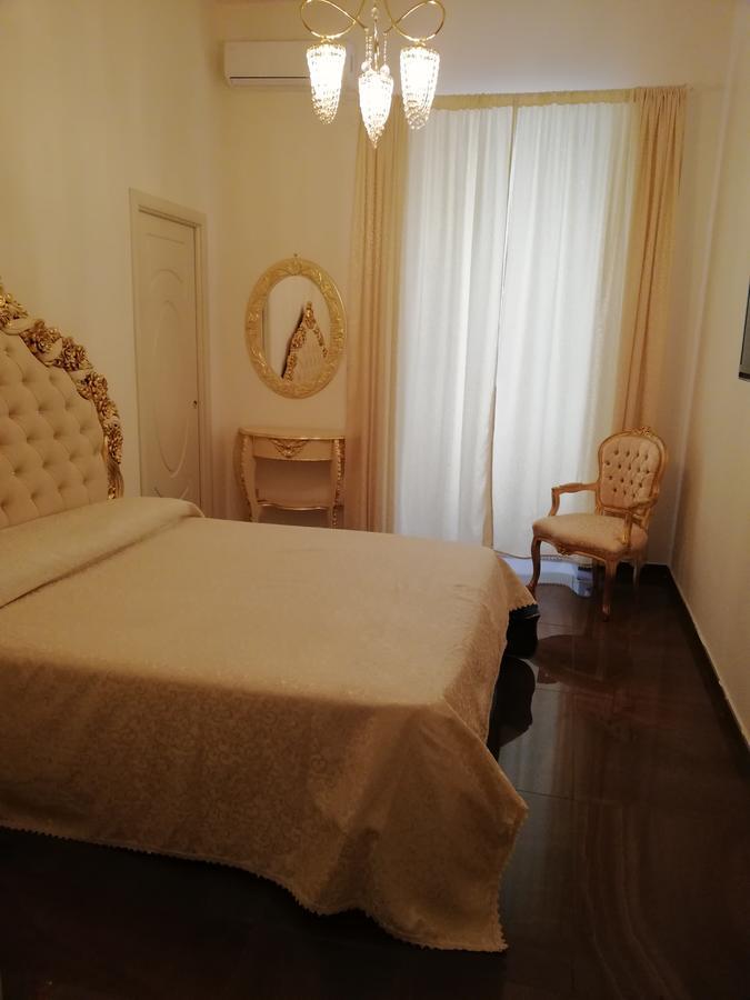 Beb Mariafrancesca Bed & Breakfast Napoli Eksteriør bilde
