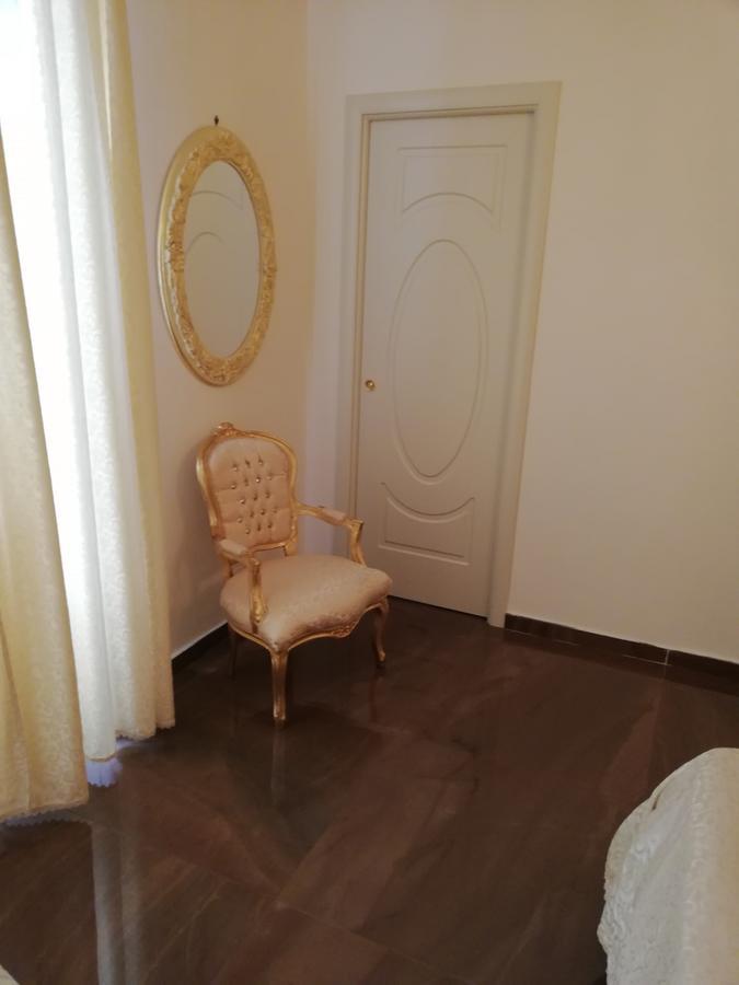 Beb Mariafrancesca Bed & Breakfast Napoli Eksteriør bilde